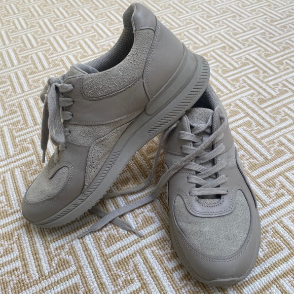 Everlane Tread Trainer 8.5US - Picture 2 of 4